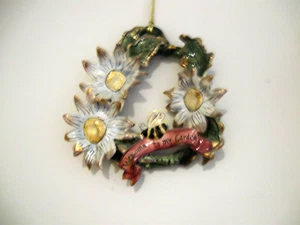 WOW Heather Goldminc Blue Sky2001  hanging daisy bee leaves sign wreath 9" RARE - Picture 1 of 16