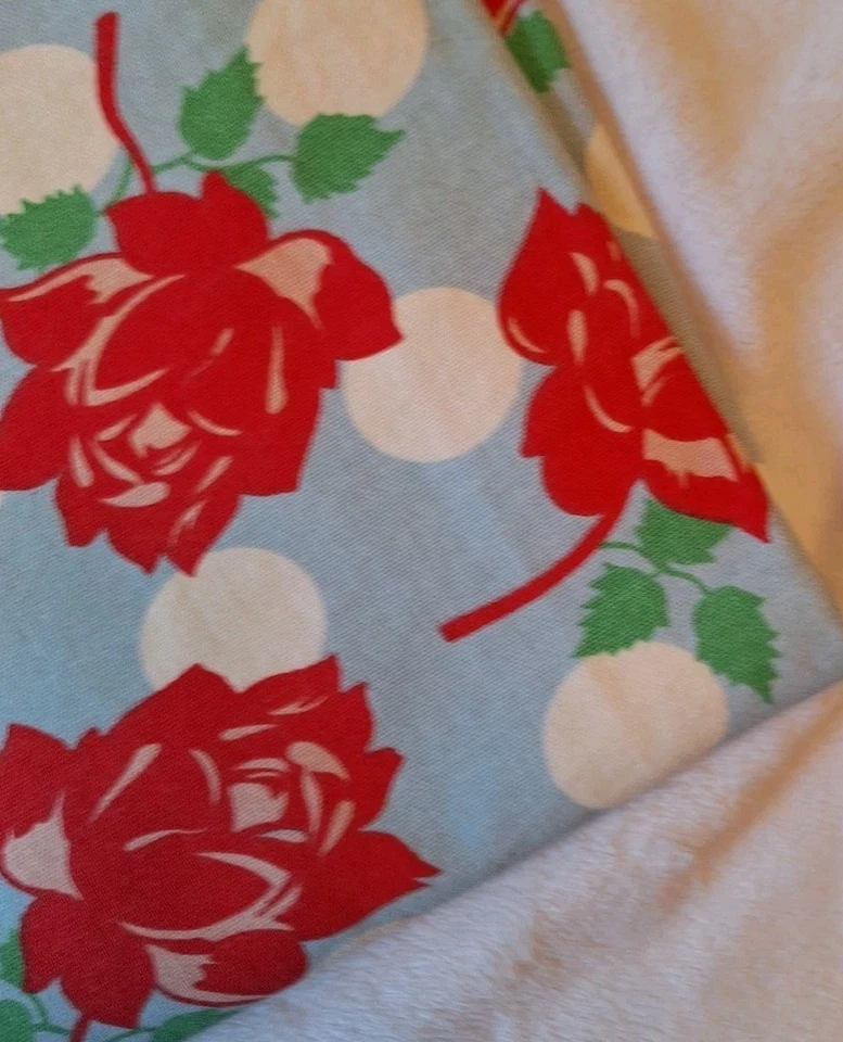 Tela para cortinas retro azules rosas y puntos - prelavada - 1/2 yarda Foto 1 de 1