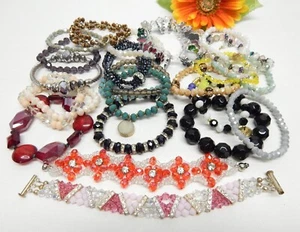 MULTICOLOR CRYSTAL BEAD BRACELET LOT - VINTAGE TO NOW FASHION JEWELRY - Picture 1 of 3
