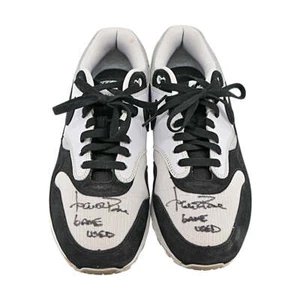 Aaron Boone Autographed Signed 2024 Game Used Nike Sneakers (Aaron Boone LOA) - Picture 1 of 6