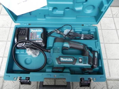 MP100D Makita Air Compressor Car Tire Inflator Pump Near Mint Used - Image 1 of 4