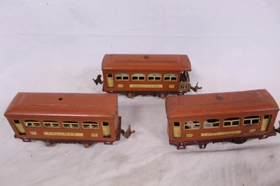 Lionel Prewar Passenger Car Set 530, 529, 529 - Image 1 of 4