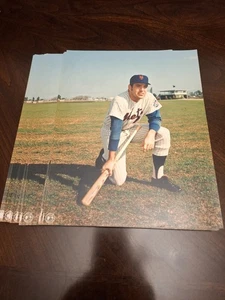 LOT (35) ED KRANEPOOL METS LEGEND GENUINE AUTHENTIC 8X10 VINTAGE PHOTOGRAPHS - Picture 1 of 2
