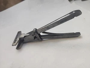 Vintage Acier Fondu Watchmakers HAND BROACHING Pliers tool missing lock ring - Picture 1 of 8