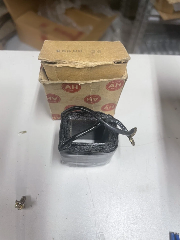 ARROW HART 28500-36 COIL 110V  W557 - Image 1 of 1
