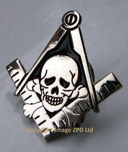 Freemason Hiram Abiff Masonic Skull Cross Bones pin badge Square Compass