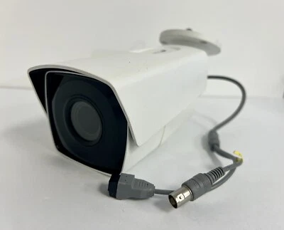 Luma Surveillance 310 Series Bullet Analog Security Camera LUM-310-BUL-A-WH - Image 1 of 4