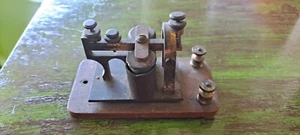 Vintage Sounder Antique, Telegraph, On hardwood Base - Zdjęcie 1 z 5