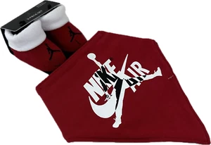 Nike Bebé Rojo Blanco Algodón Puños Jumpman Jordan Bandana Babero Botines Conjunto 0-6 MO - Imagen 1 de 1