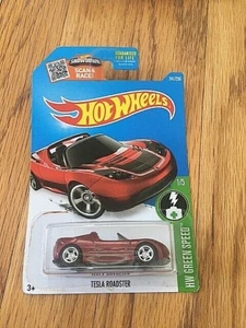 HOT WHEELS 2016 SUPER TREASURE HUNT TESLA ROADSTER NOT PERFECT CARD - Picture 1 of 1
