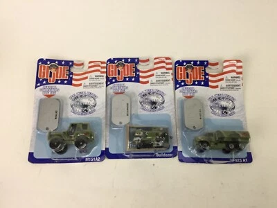 Bulldozer 3 Maisto GI Joe Serie 1 Die Cast Camo, M151 A2 y M-923 A1 con etiqueta de perro Foto 1 de 4