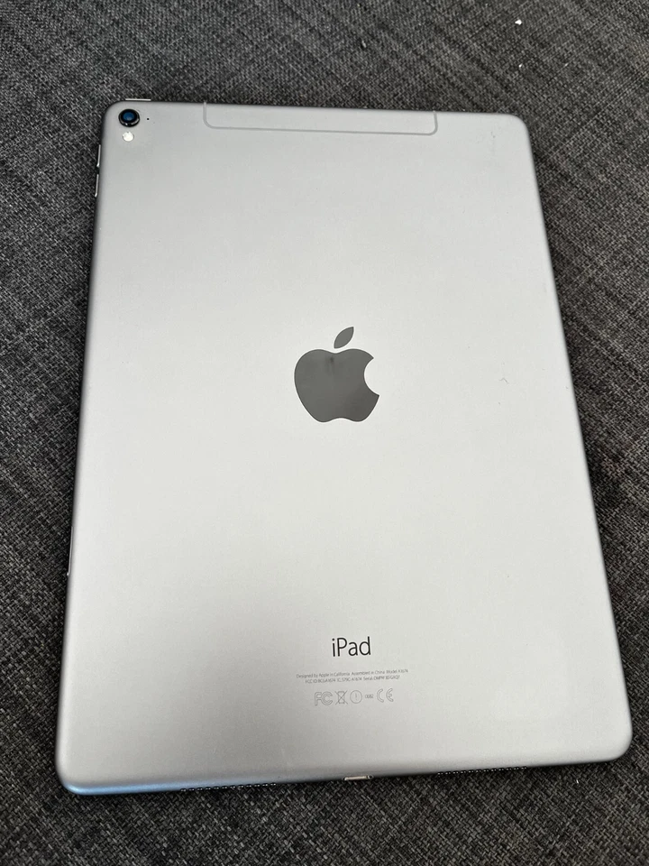 Apple Ipad Pro 2016, 9.7 inch, 256 GB in perfect condition, wifi and 4g. Color  - Imagen 1 de 4