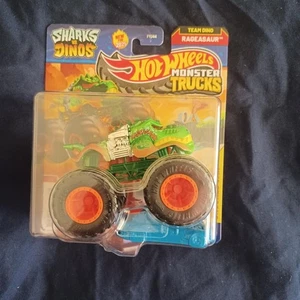 Coche triturado Hot Wheels Monster Trucks escala 1/64 diecast Rageasaur incluido - Imagen 1 de 2