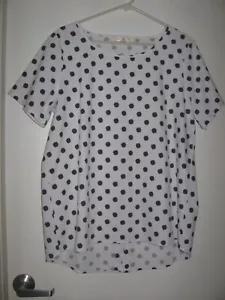 NONI B WHITE WITH NAVY POLKA DOT SHORT SLEEVE BUTTON BACK TUNIC TOP SIZE 12 - Picture 1 of 5