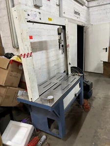 Umreifungsmaschine vollautomatisch - Bild 1 von 3