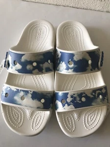 WOMEN'S CROCS BLUE/WHITE OUT OF THIS WORLD SKY/CLOUDS TWO STRAP SANDAL SIZ 8 NWT - Picture 1 of 8