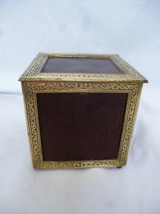 antike schwere Deckeldose Dose Holz Messingbeschläge bezogen mit Leder Schlüssel - Picture 1 of 14