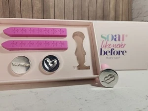 Mary Kay August Prize 2023 steigen wie nie zuvor Wachssiegelstempel - Bild 1 von 4