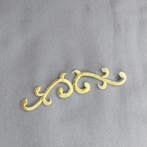 "Gold Metallic Gewinde Rollen Locken Kostüm Aufbügeln Applikation Patch 4""x1" - Bild 1 von 4