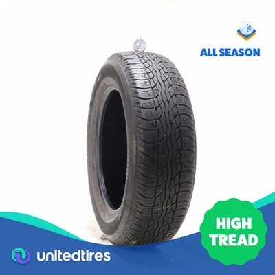 Bridgestone Dueler H/T 687 104T - 8/32 usado 235/65R18 Foto 1 de 4