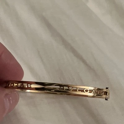 Brazalete Brazalete Bvlgari B.Zero1 Logo Oro Rosa 18K (21 Gr.) Talla mediana Foto 1 de 4