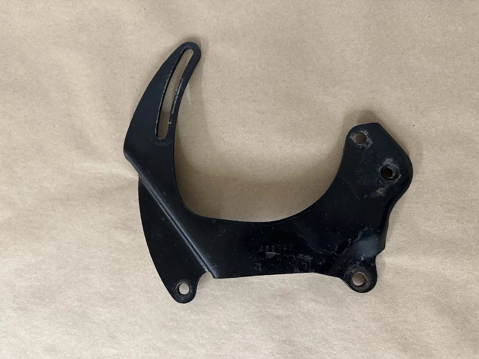 Pontiac Firebird 1975-1979 transmisión automática W72 400 soporte alternador GM # 499749 SE Foto 1 de 4