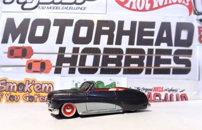 MAISTO 1:64, 1950 MERCURY CONVERTIABLE, ALL STARS, SERIES 14 - Image 1 of 4