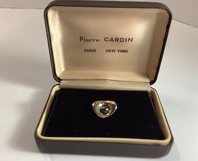 Pin de corbata Pierre Cardin - piedra dorada Foto 1 de 4