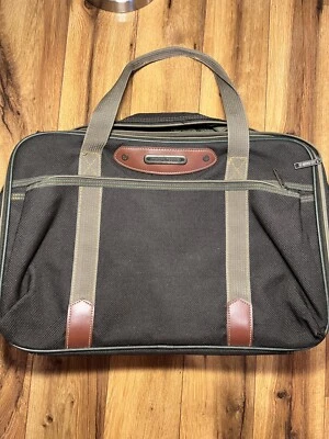 American Tourister 非常复古随身包隔夜行李箱 — 第 1/4 张图片