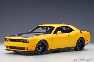 1/18 AUTOart 2018 Dodge Challenger SRT Hellcat Widebody (Yellow) Car Model 71737 - Picture 1 of 1