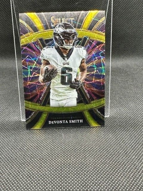 2022 Panini Select Phenomenon DeVONTA SMITH Gold /10 *Eagles*