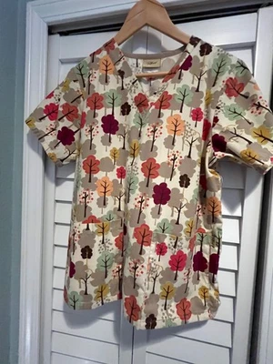 Scrub Top Womens Tafford Scrubs XS Gorgeous Fall Print - Image 1 of 4