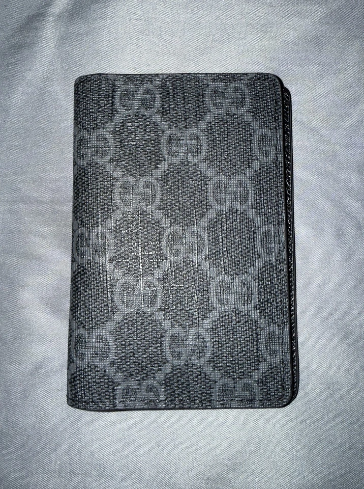 Gucci Men's Bifold Cardholder Wallet Gucci Monogram Grey Leather - Image 1 of 3