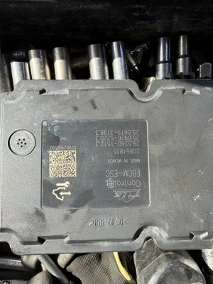 2010 Cadillac SRX ABS Anti-Lock Brake Pump Module Assembly USED - Image 1 of 4