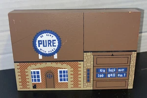 The Cat’s Meow Pure Tankstelle Regalsitter 1992 - Bild 1 von 2