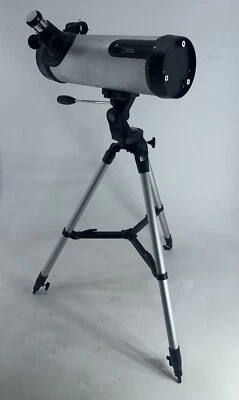 National Geographic 114CF Reflector Telescope - Image 1 of 4
