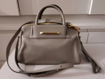 BOLSO BANDOLERA BRIAN ATWOOD CUERO GRIS Foto 1 de 4