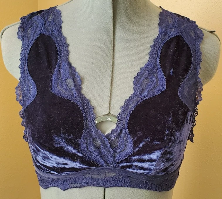 Victoria's Secret Lace Velvet Bralette Dream Angels Navy Sz SM - Image 1 of 1