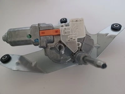 Rear Windshield Wiper Motor OEM Mitsuba A8925-945 Fits Chevrolet & GMC - Image 1 of 4