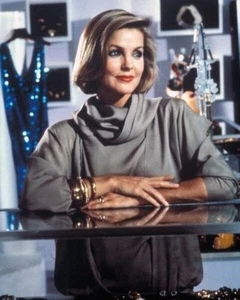 Priscilla Presley smiling portrait as Jenna Wade from Dallas 4x6 photo - Picture 1 of 1