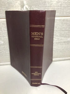 Zondervan Men’s Devotional Bible - New International Version Bonded Leather 1993 - Bild 1 von 6