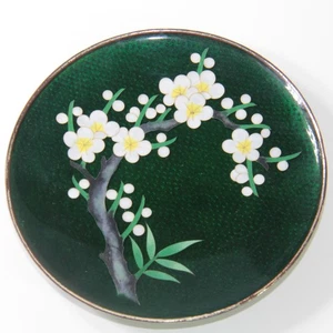 Japanese Cloisonne Enamel Plate 🌸 Plum Blossom on Green Silver-Plated Copper - Picture 1 of 8