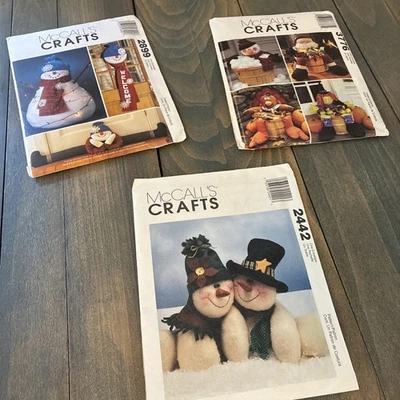 Lot of 3 Vintage McCall's Christmas Craft Patterns #s 3776, 2899 & 2442 (XM8) - Image 1 of 4