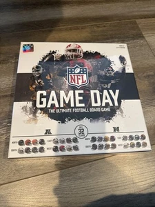 MasterPieces - NFL Game Day - El mejor juego de mesa de fútbol americano - Imagen 1 de 5