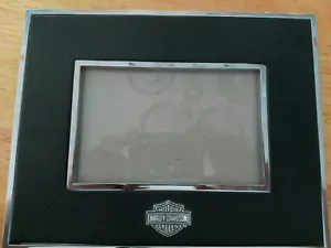 NWOT Harley Davidson Motorcycles Metal & Black Faux Leather Picture Frame - Picture 1 of 3