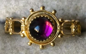 Rare Vintage ring FILIGREE USSR Soviet Gold Plated ANTIQUE Violet stone size 8 - Picture 1 of 11