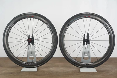 Juego de ruedas de freno de llanta cubierta de carbono Zipp 303 Firecrest 88/188 10 velocidades Foto 1 de 4