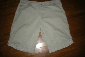Roca Wear Gray & White Striped Shorts, Women's Plus Size W42, inseam 11.5" - Picture 1 of 6