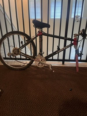 Cuadro de fibra de carbono Univega Carbolite M7.3 MTB 19.5" 135x9mm QR Canti/V-Brake 26" Foto 1 de 4