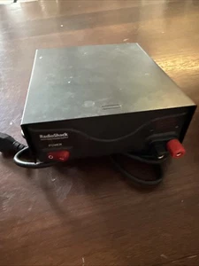 Radio Shack 13.8vdc 19amp Zasilacz 22-508B - Zdjęcie 1 z 8